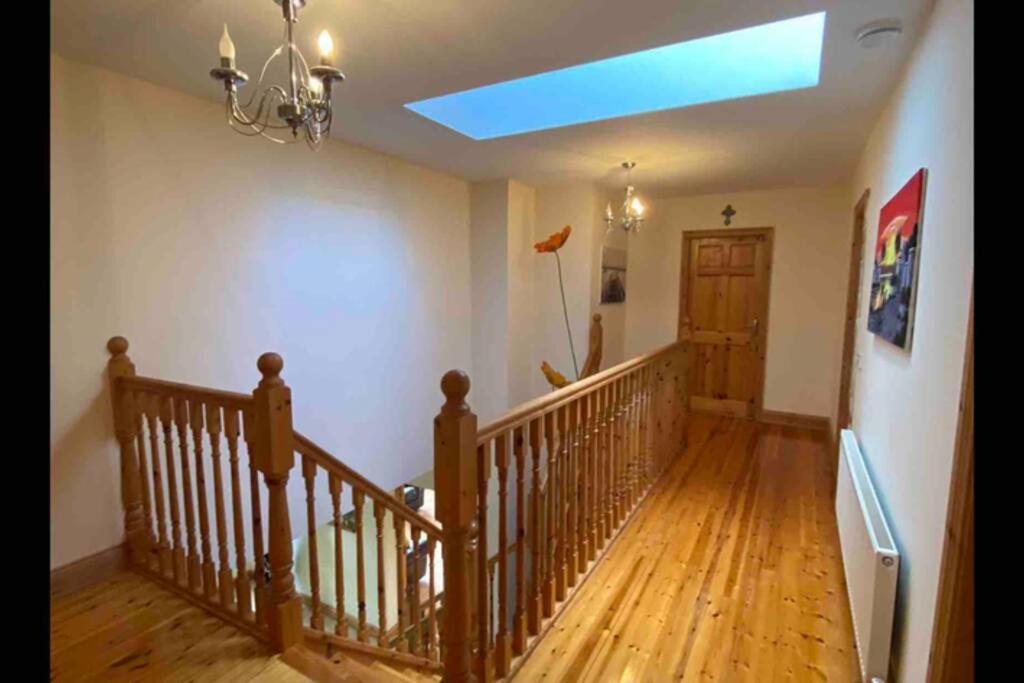 Annies Meadow. Villa Нок Екстериор снимка